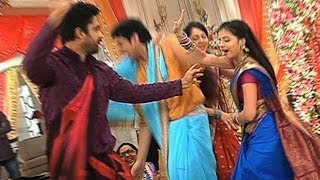 Behind The Scenes  Masti On the Sets Of Iss Pyaar Ko Kya Naam DoonEk Baar Phir [upl. by Michale]