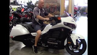 Goldwing F6B Deluxe Review [upl. by Leshia403]