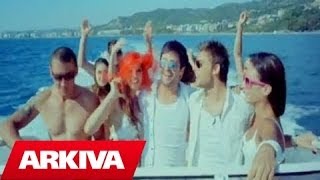 Sinan Hoxha ft Seldi Qalliu  Bjondina Official Video HD [upl. by Erodeht]