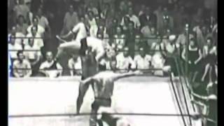 Argentina Rocca amp Miguel Perez vs Dr Jerry amp Eddie Graham 1950s professional wrestling match [upl. by Maziar]