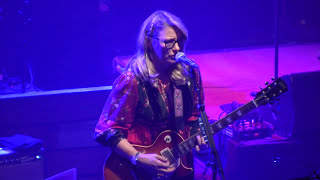 Tedeschi Trucks on Allman Brothers quotStatesboro Bluesquot Boston MA 1222017 [upl. by Yznyl722]