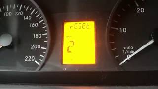 Mercedes Vito  Service Reset  deutsch [upl. by Helsa912]