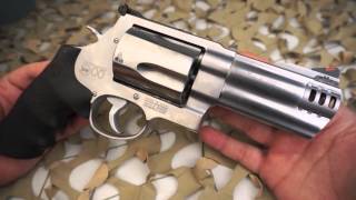 Smith amp Wesson SW500 4quot 500 SampW Revolver Overview  Texas Gun Blog [upl. by Alim103]