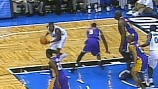 TMac Fakes Out Kobe Bryant Responds With Sick Dunk 112702 [upl. by Hellene]