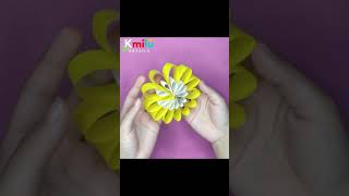 Como hacer flores de papel  flores de papel rápido y fácil 🌺 How to make paper flowers Shorts [upl. by Kylah]